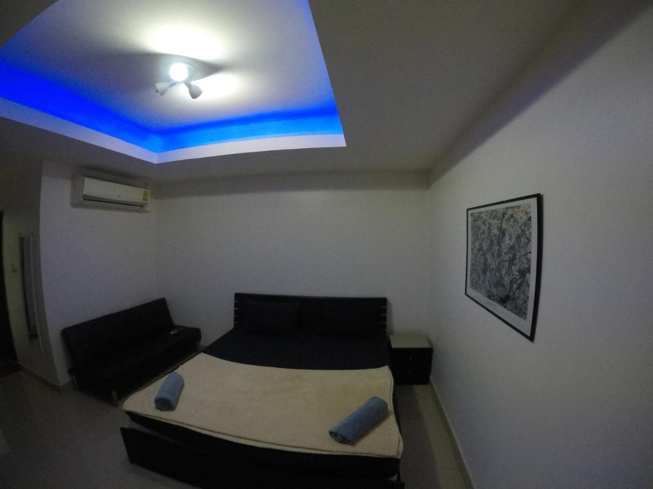 French Connection Hotel Pattaya Bagian luar foto