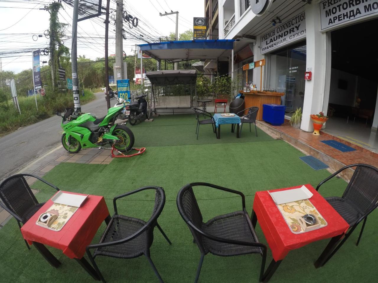 French Connection Hotel Pattaya Bagian luar foto