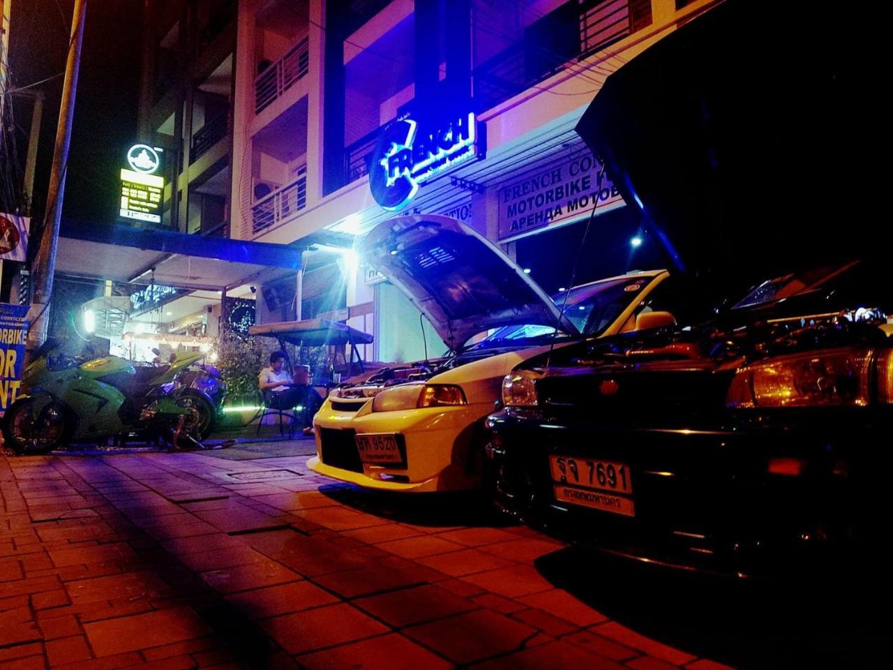 French Connection Hotel Pattaya Bagian luar foto