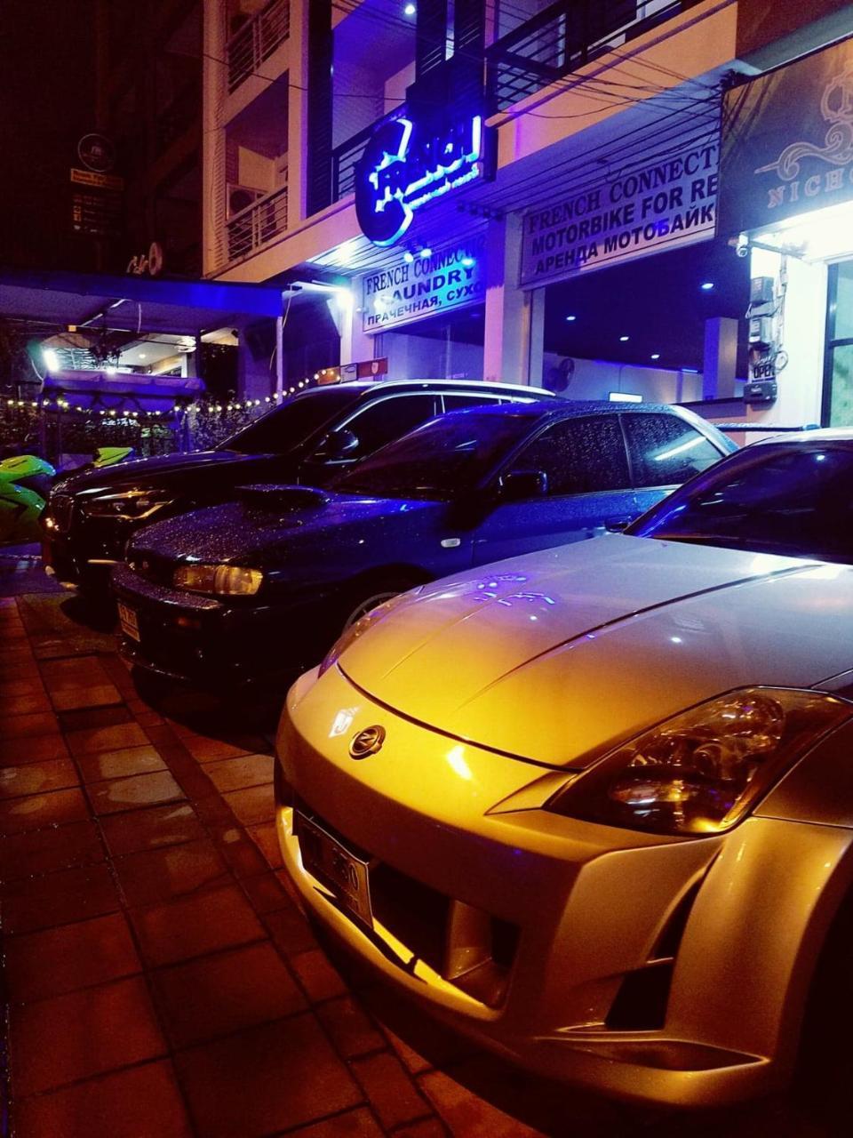 French Connection Hotel Pattaya Bagian luar foto