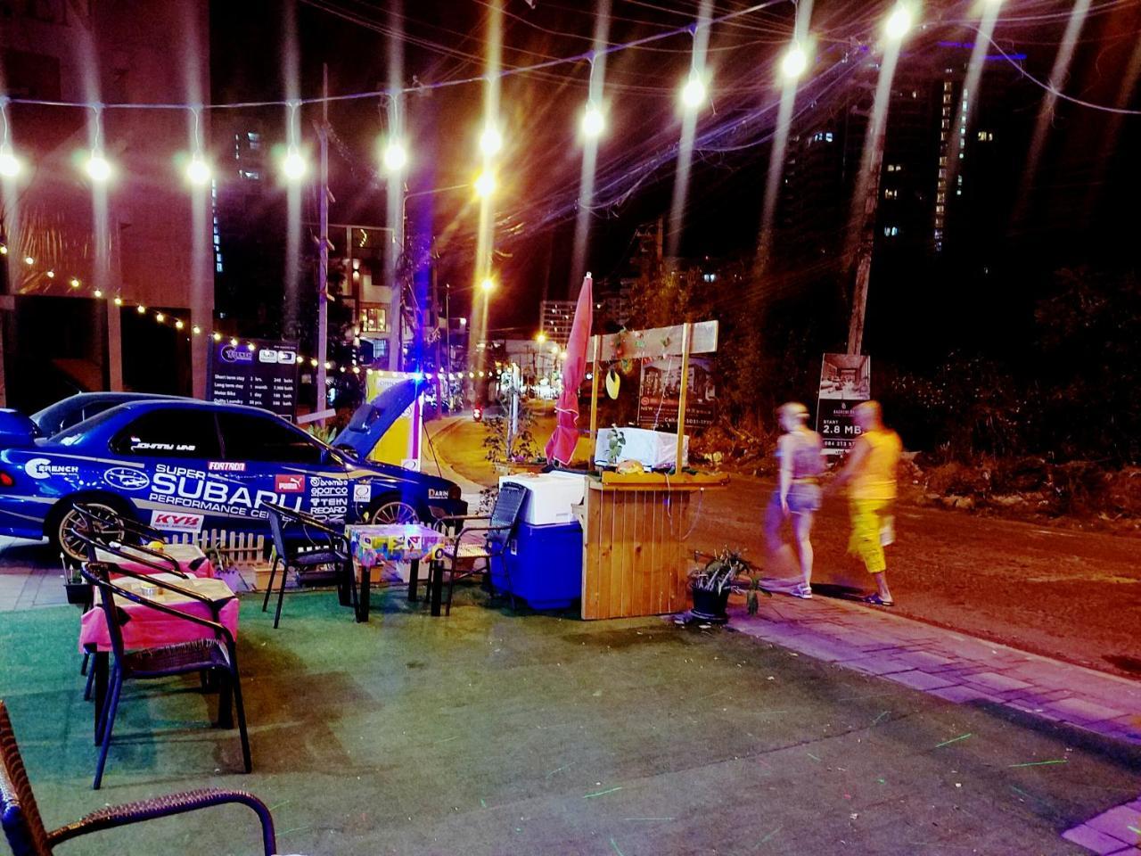 French Connection Hotel Pattaya Bagian luar foto