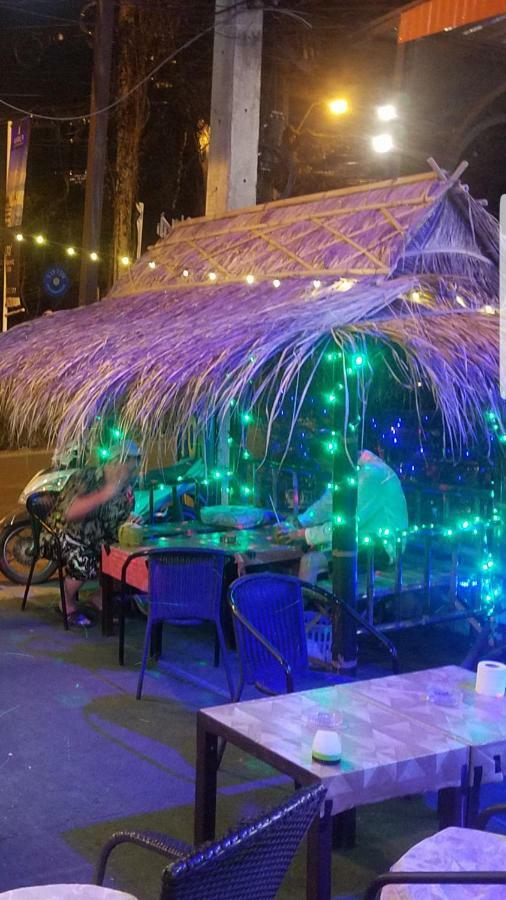 French Connection Hotel Pattaya Bagian luar foto